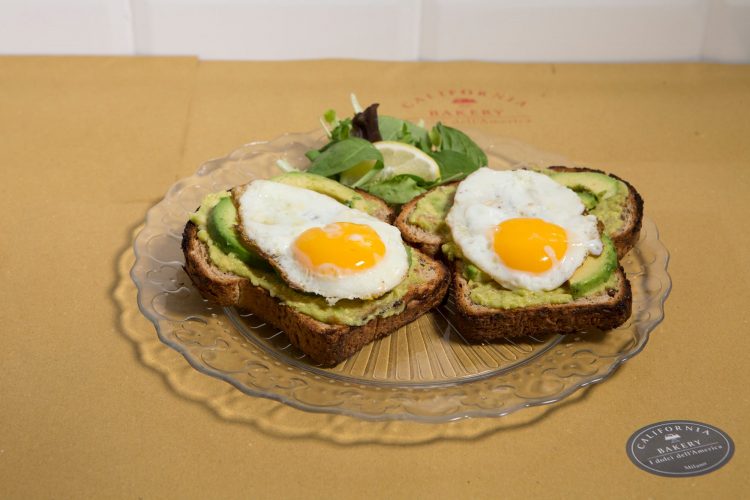 Toast Avocado & Eggs Benedict