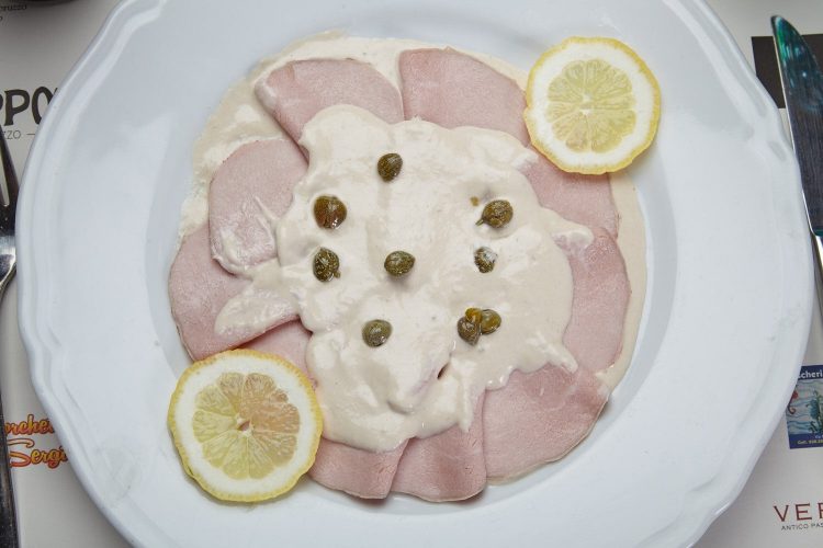 Vitello Tonnato Con Capperi